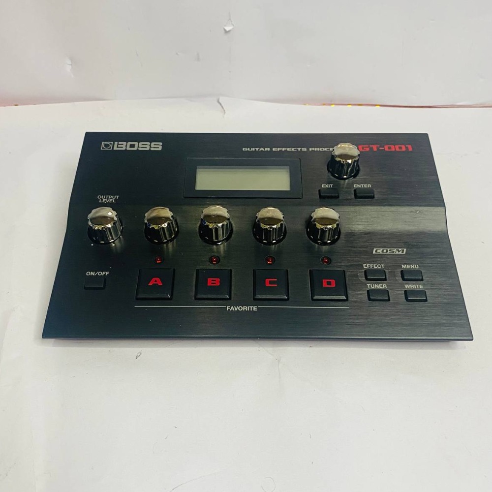 Boss GT001 Desktop Guitar Effects Processor Own4Less